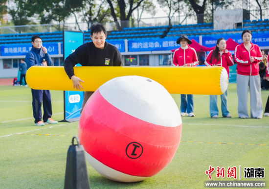 Å©Ãñ¹¤Ô˶¯»áÏÖ³¡¡£Ö÷°ì·½ ¹©Í¼ Å©Ãñ¹¤Ô˶¯»áÏÖ³¡¡£Ö÷°ì·½ ¹©Í¼