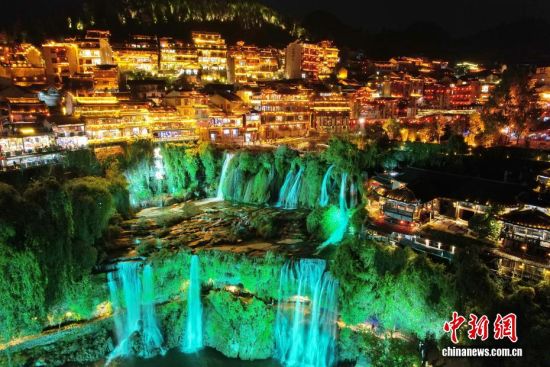 124Ϊٲϵǧ򡱺˳ܽҹĻ˹ʣ60ٲӿ¥Ӱ財2025111£ܽѽӴƱο30.8ˣΪŹδ򿨵ءͼΪܽҹ(˻Ƭ)