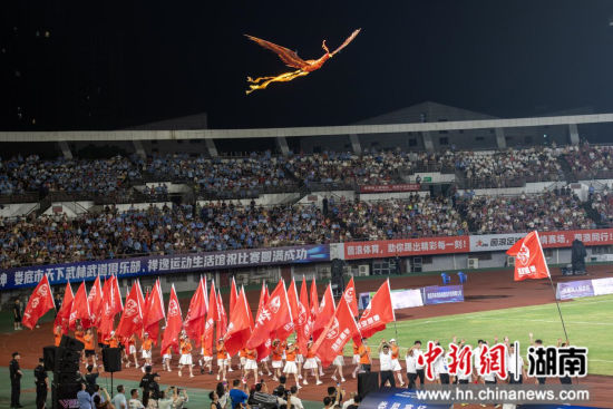 7月27日晚,“娄超”开幕式现场。吴永华 摄 7月27日晚,“娄超”开幕式现场。吴永华 摄