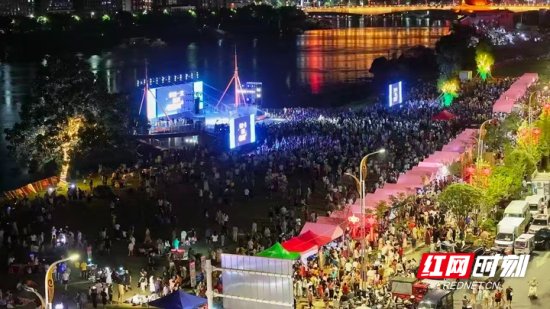 ���泬���ڼ䣬���ݳ���������·���ڶ��ֳ�����