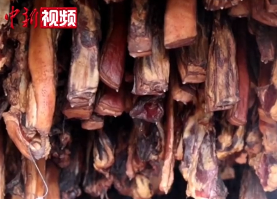 湖南新化：红茶腊鸭香 大山年味浓（视频)