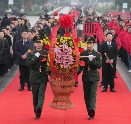 ����ë�󶫵���132����