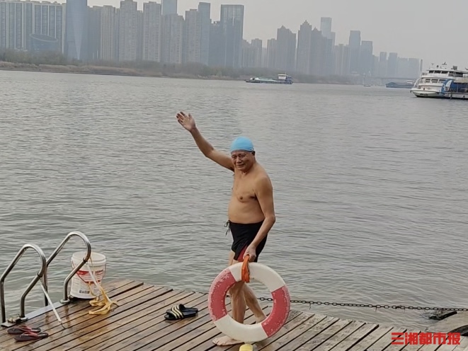 81�곤ɳ������Ӿ11�꣬����Ӿ���ǵġ���ȫ���ӡ�